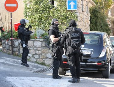 Γαλλία: «Ασταθές και αρρωστημένος με τα όπλα ο 17χρονος δράστης στο λύκειο της Προβηγκείας» (φωτό, βίντεο)